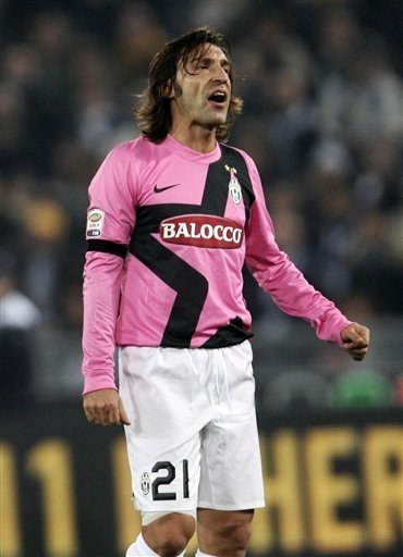 鲁媒：山东泰山开出的续约条件对瓦科而言仍具备极高的吸引力