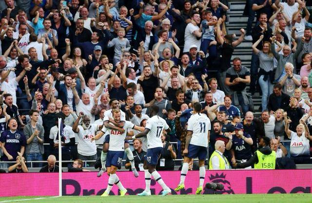 这队太团队了，每个人都能站出来