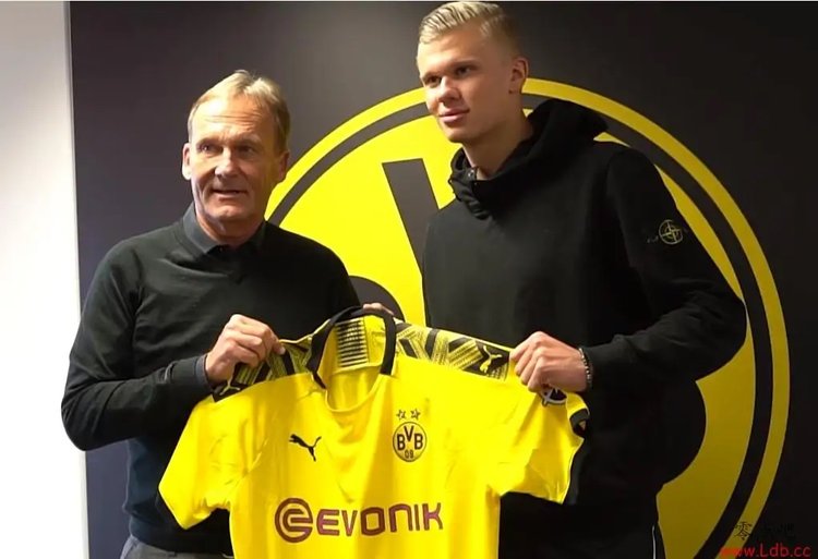 炸翻英超！穆里尼奥弃皇马转投利物浦？3大争议+10亿转会费，红军能逆袭？（英超震荡！穆里尼奥弃皇马投利物浦？三大争议+10亿转会预算，红军能逆袭？）