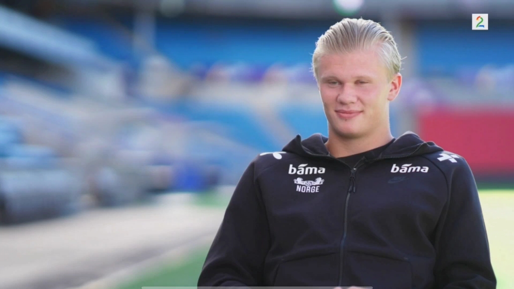 川超凉山队球员飞踹主裁，律师：或面临拘留、罚款和长期禁赛