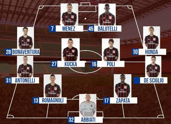 太开心了，马斯切拉诺赛后发布会上遭球员们啤酒浴“突袭”