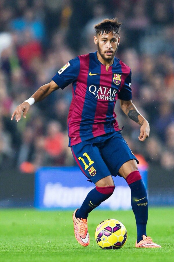 本赛季至今欧洲五大联赛抢断榜：帕利尼亚49次居首