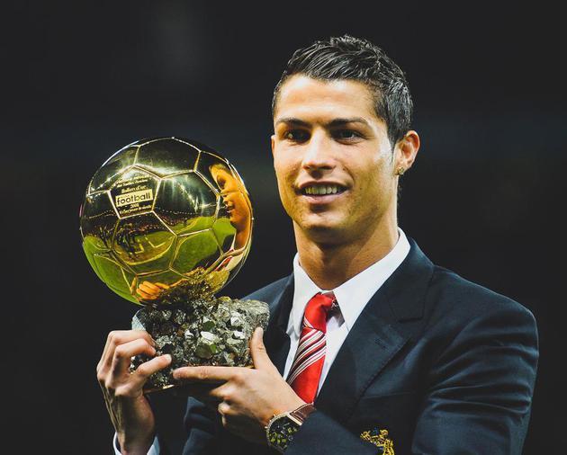 女足欧冠淘汰赛抽签：皇马若晋级将战巴萨，阿森纳若晋级战切尔西（女足欧冠淘汰赛签位：皇马晋级遇巴萨，阿森纳过关碰切尔西）