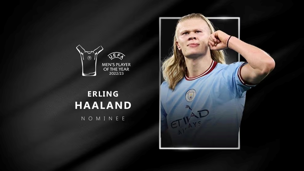 邵佳一告诫小球员：怎么能喝可乐呢，光跟老队员学散漫了