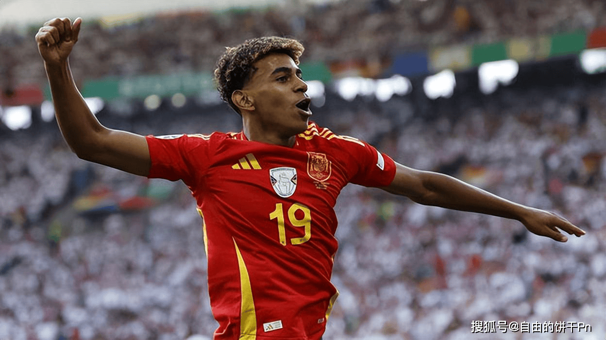 记者：杨皓宇随申花队出征亚冠广岛客场，李可因伤没有随队